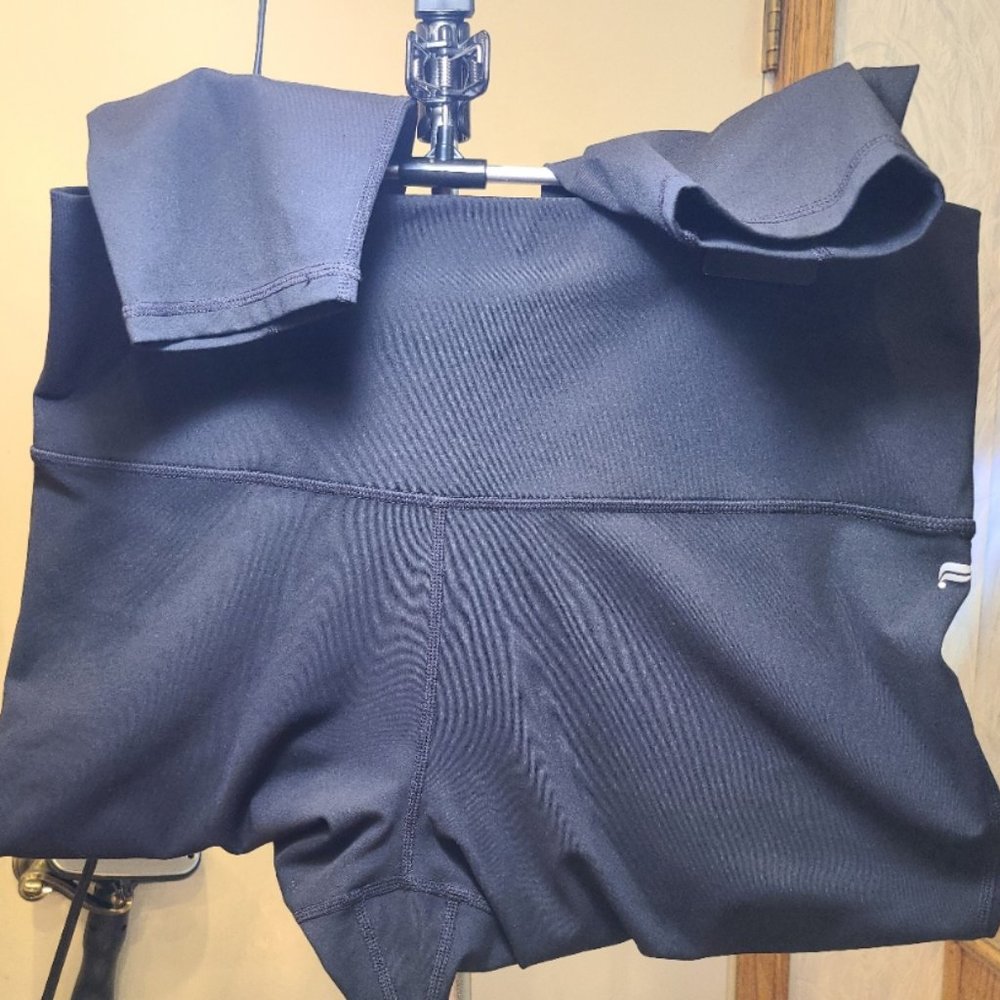 Fabletics Pure Luxe - Picture 6 of 10